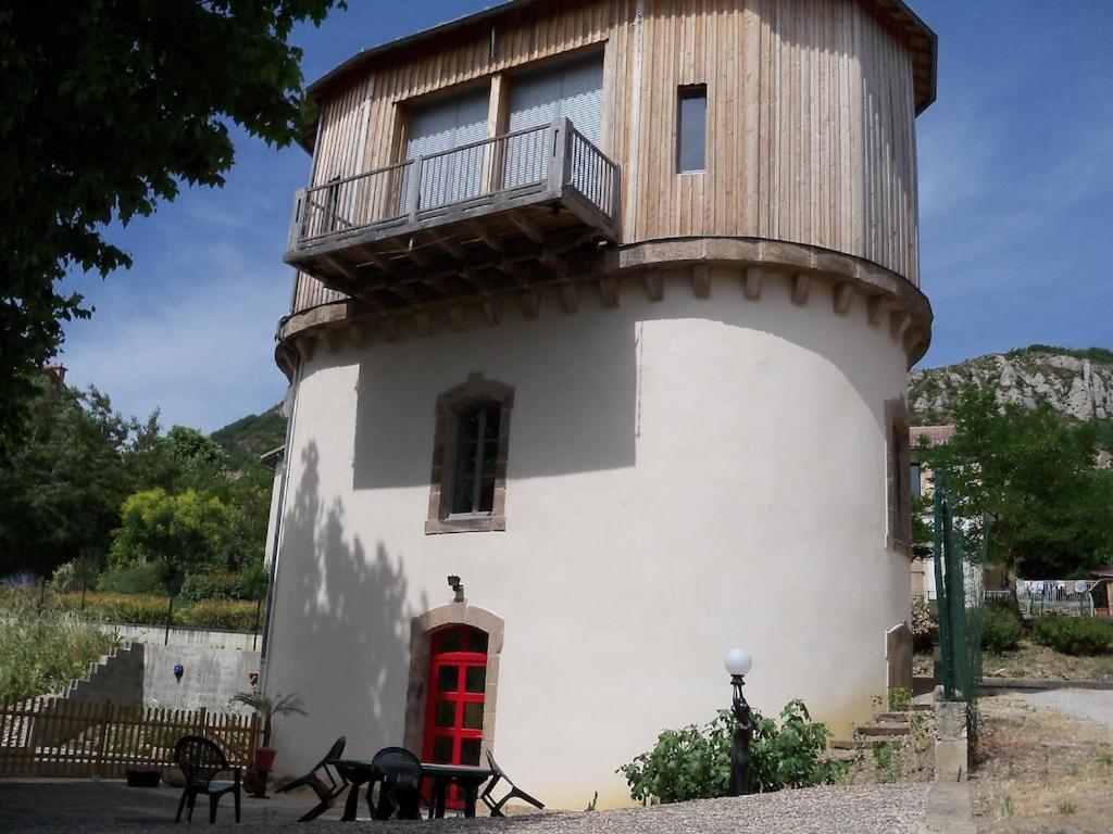 Chateau D'Eau Logement Insolite Tournemire  外观 照片